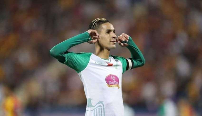 هل تمت المناداة على بدر بانون للمنتخب لاستفادة الرجاء من منحة الفيفا ؟ "مصدر جامعي يوضح"