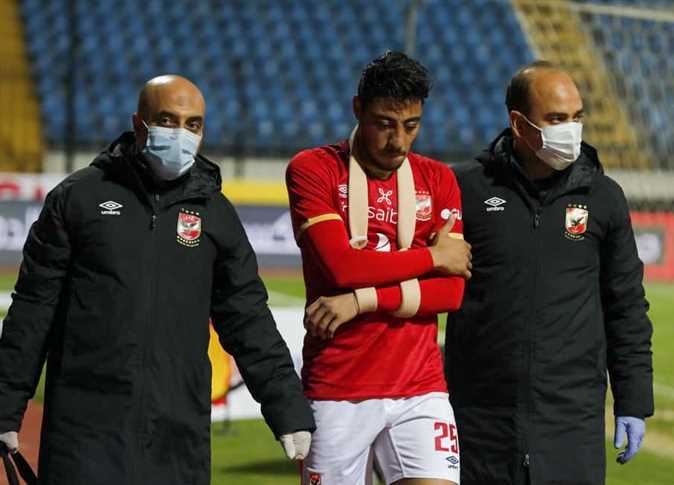 الأهلي المصري يفقد نجمه في كأس العالم للأندية بسبب الإصابة 1 الأهلي المصري يفقد نجمه في كأس العالم للأندية بسبب الإصابة