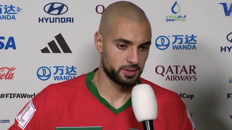 سفيان أمرابط بالدموع : "لم أنم طيلة الليل بسبب آلام في الظهر ، ولا يمكنني التخلي عن بلدي"