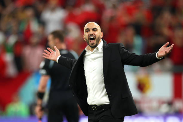 وليد الركراكي : "كنا نستحق ضربة جزاء ، واحتجاج الجامعة لن يغير شيئا" 1 وليد الركراكي : "كنا نستحق ضربة جزاء ، واحتجاج الجامعة لن يغير شيئا"