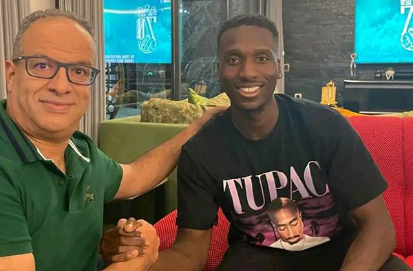 اللاعب بيتر ويلسون يلجأ للطاس ضد الرجاء