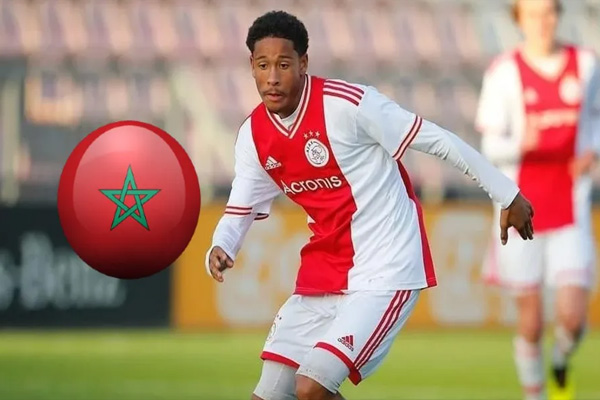 نجم أياكس أمستردام يختار تمثيل المغرب بدلا من هولندا