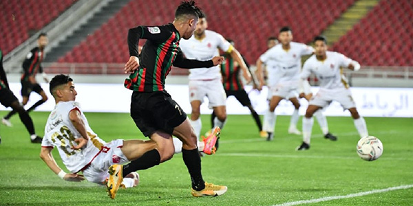 الجيش الملكي يفوز على الوداد الرياضي بعد 10 سنوات من الإنتظار وينفرد بالصدارة 1 الجيش الملكي يفوز على الوداد الرياضي بعد 10 سنوات من الإنتظار وينفرد بالصدارة