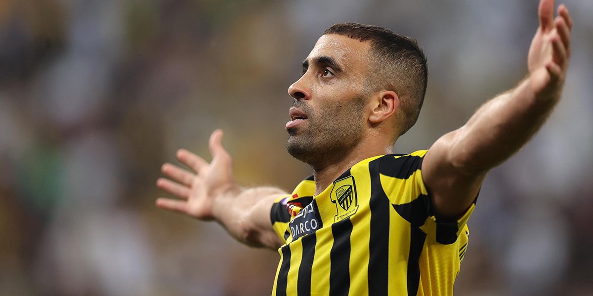 حمد الله يسجل دوبلي و يقود الإتحاد للفوز على التعاون