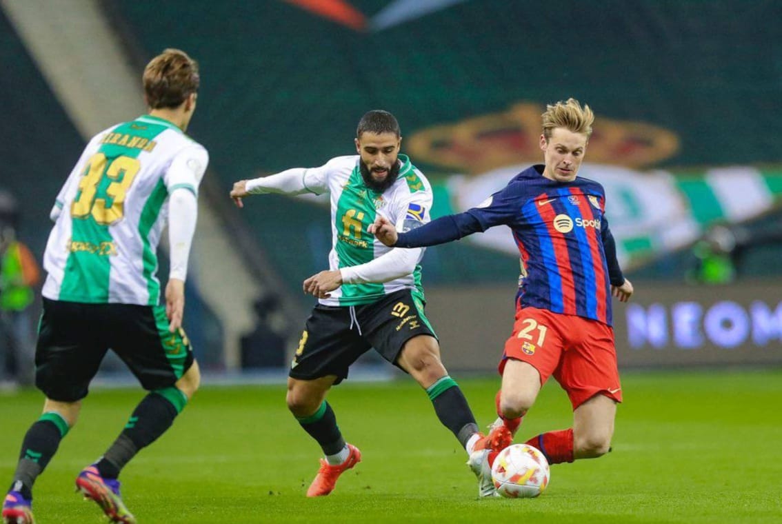 برشلونة يفوز على ريال بيتيس ويقابل ريال مدريد في نهائي كأس السوبر الإسباني 1 برشلونة يفوز على ريال بيتيس ويقابل ريال مدريد في نهائي كأس السوبر الإسباني