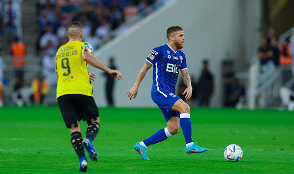 الهلال يتجاوز الإتحاد في كلاسيكو المئوية