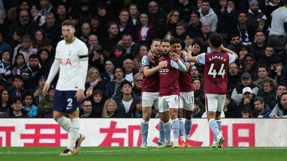 توتنهام يسقط أمام تألق أستون فيلا بهدفين