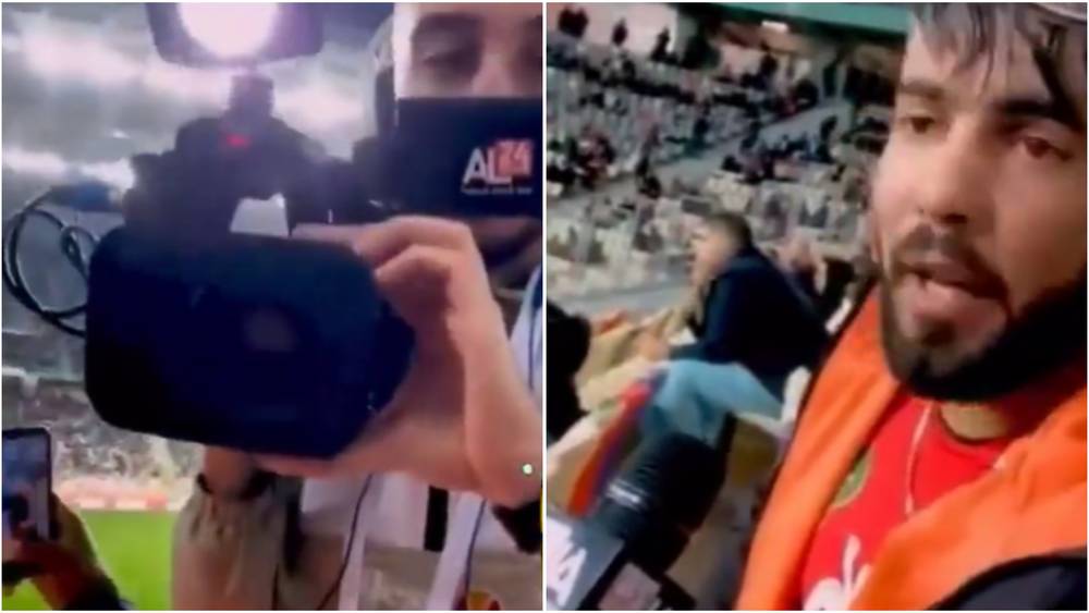 قناة جزائرية تحاور مشجع جزائري يدعي أنه مغربي وأنه منبهر بتنظيم بطولة الشان 1 قناة جزائرية تحاور مشجع جزائري يدعي أنه مغربي وأنه منبهر بتنظيم بطولة الشان