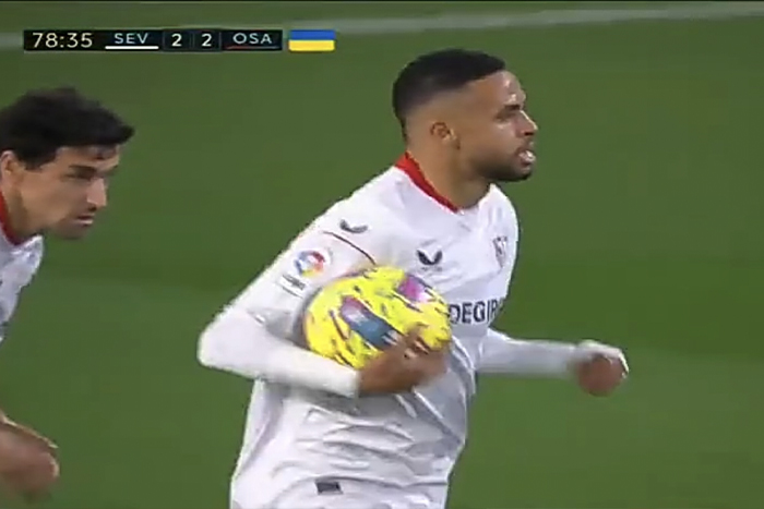 هدف يوسف النصيري "العالمي" أمام أوساسونا في الدوري الإسباني 1 هدف يوسف النصيري "العالمي" أمام أوساسونا في الدوري الإسباني