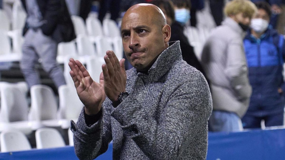 النفطي يرفض فسخ عقده بالتراضي ويهدد الناصيري باللجوء للطاس ! 1 النفطي يرفض فسخ عقده بالتراضي ويهدد الناصيري باللجوء للطاس !