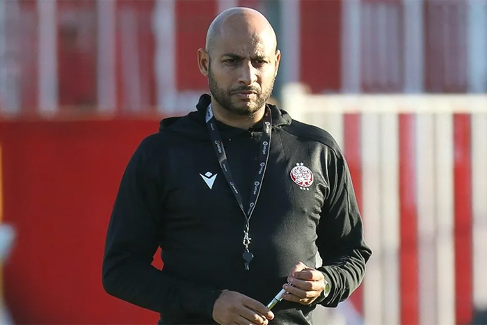 مهدي النفطي يغادر الوداد من الباب الضيق ، واللاعبون سعداء برحيله !