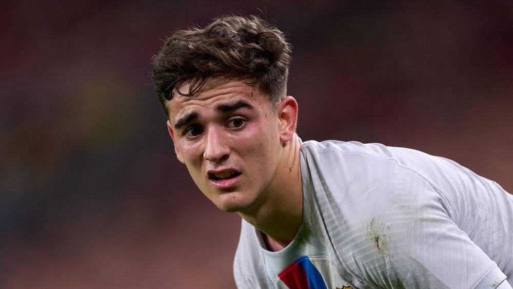 القضاء الإسباني يلغي تسجيل عقد غافي ويصدم برشلونة