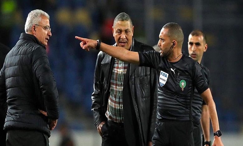 مديرية التحكيم تحسم الجدل بخصوص قرارات جيد في "الديربي" 1 مديرية التحكيم تحسم الجدل بخصوص قرارات جيد في "الديربي"