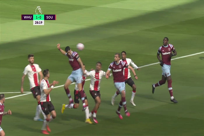 نايف أكرد يسجل أول أهدافه في البريمرليغ رفقة ويستهام