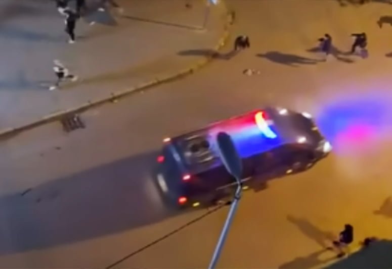شغب و تخريب بعد نهاية مباراة الديربي في الشوارع 1 شغب و تخريب بعد نهاية مباراة الديربي في الشوارع