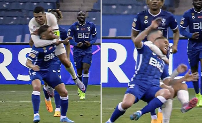 تدخل رونالدو ضد لاعب الهلال على طريقة المصارعة الحرة