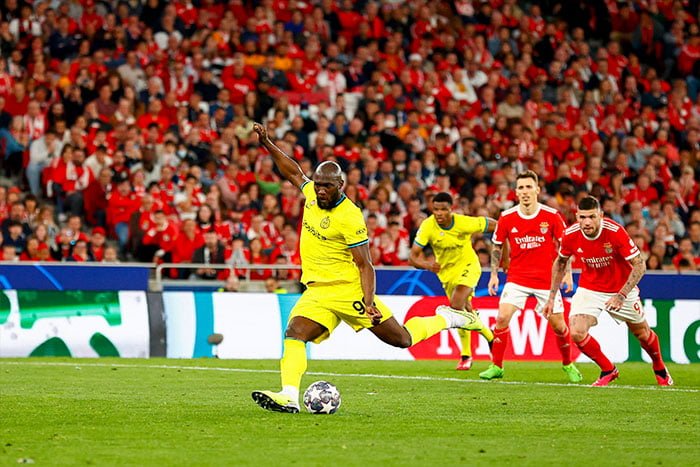 ملخص مباراة انتر و بنفيكا في ذهاب ربع نهائي دوري الأبطال