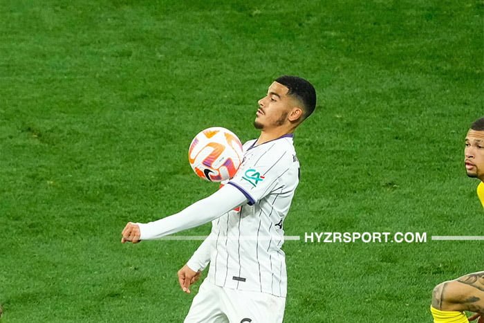 زكرياء ابوخلال يسجل ويقود تولوز للفوز بلقب كأس فرنسا