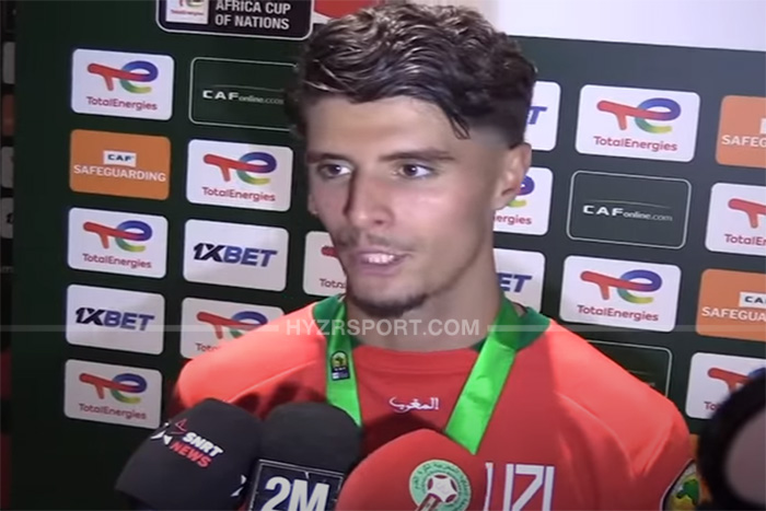 أسامة العزوزي : "المصريون لا يلعبون كرة القدم ، إنهم يبكون ويسقطون على الأرض فقط" 1 أسامة العزوزي : "المصريون لا يلعبون كرة القدم ، إنهم يبكون ويسقطون على الأرض فقط"