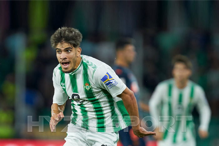 الزلزولي يسجل أول أهدافه بقميص ريال بيتيس