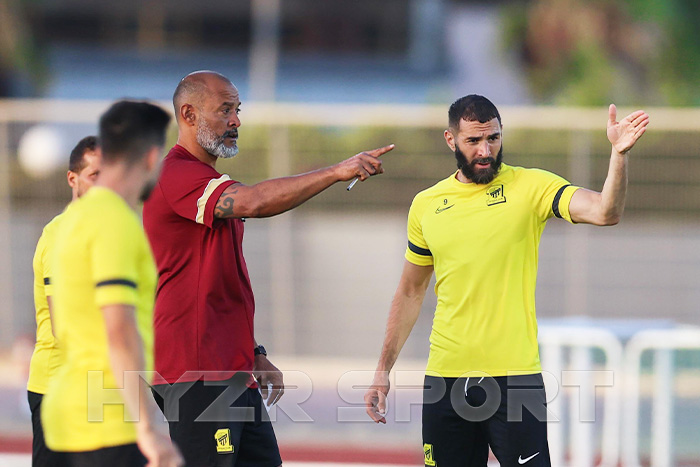 حكومة بنزيما تنتصر وتضع سانتو خارج الإتحاد 1 أزمة بنزيما وسانتو في الإتحاد تتفاقم واللاعب يطلب الرحيل