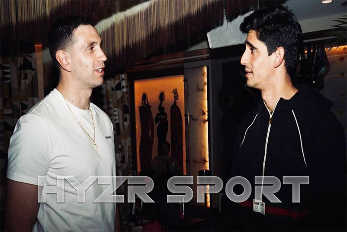 مسؤولو الكرة الذهبية : "لا نعرف كيف فاز مارتينيز وخسر بونو ؟!"